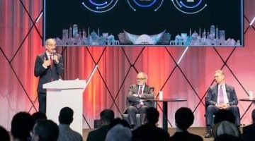 وزير الاتصالات يُعلن توفر أكثر من 180 خدمة حكومية على منصة مصر الرقمية