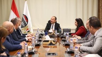 وزير قطاع الأعمال العام يناقش فرص الاستثمار مع مجموعة شاهينلر التركية في لقاء هام