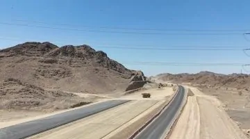 استمرار أعمال تطوير الطريق الدائري الثالث في المدينة المنورة: صور توضح التقدم