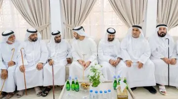 ولي عهد رأس الخيمة يجتمع بأبناء قبيلة الحبوس في مجلس البيت متوحد