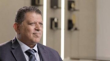 رئيس اتحاد اليد يشجع منتخب الناشئين قبل رحلته إلى كرواتيا وصربيا استعداداً لمونديال بولندا