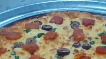 أجواء عيد دمياط: تجربة فريدة مع فطير البطارخ للزوار - فيديو