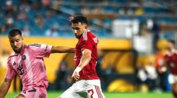 استبعاد تريزيجيه من تشكيل الأهلي لمواجهة بالميراس: الأسباب الحقيقية وراء القرار