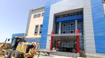 الإسكان تعلن عن تطوير وصيانة الطرق وبناء مستشفى جديد في مدينة العبور
